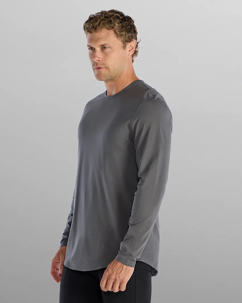 STRIDWOVE Everyday Long Sleeve Drop-Cut